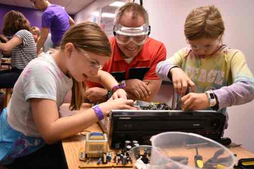 TheWorks_tech take apart